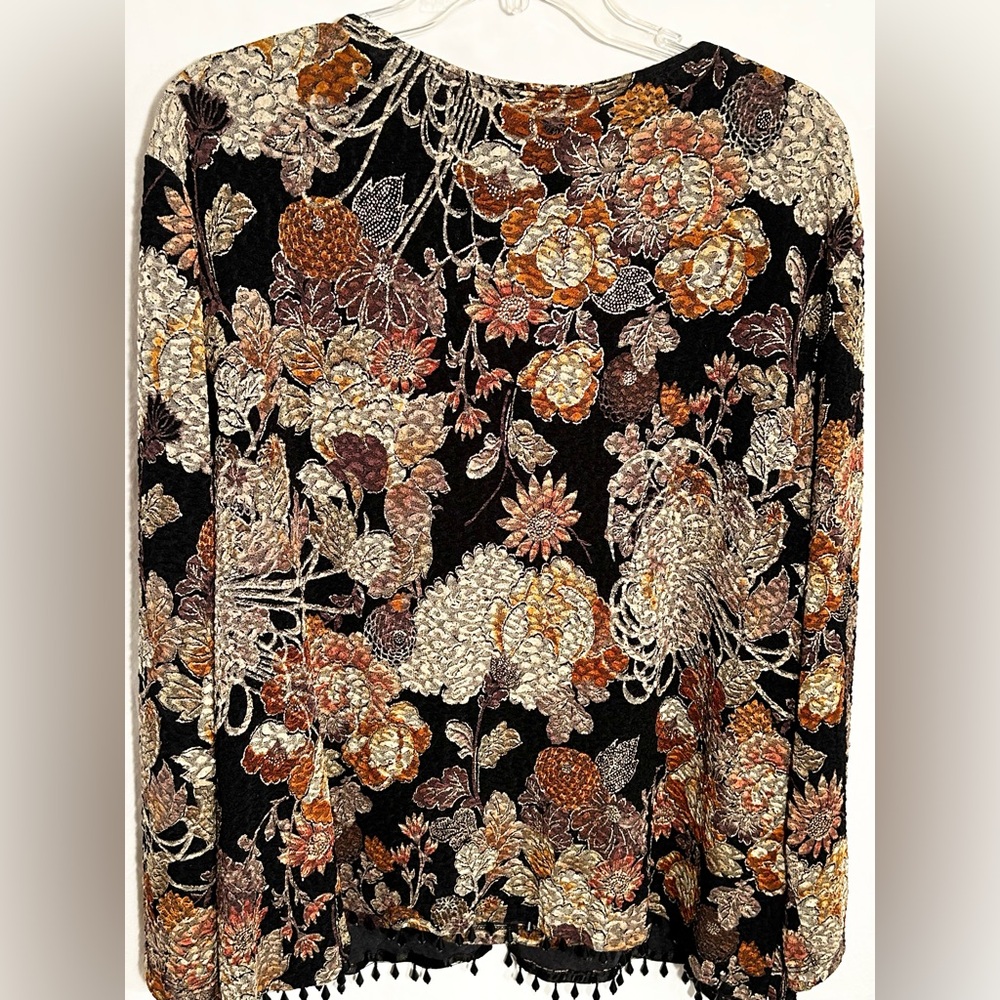 WOMENS 4XL 28W 2 PC. LANE BRYANT FLORAL BEADED HEM LONG SLEEVE BLOUSE W/CAMI - Picture 7 of 9